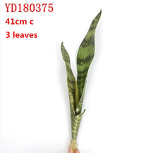 Load image into Gallery viewer, Nordic Tiger Piran Succulent Wall
